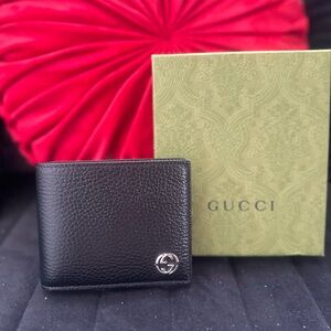 NEW Gucci Interlocking GG Bifold Leather Wallet